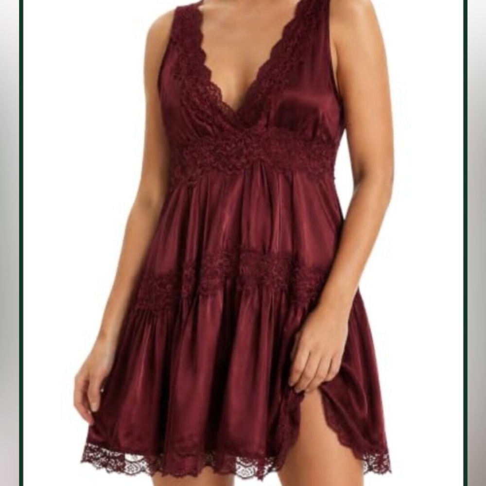 Silky Lace V Neck Boho Babydoll Mini Dress with Ruffle Hem new